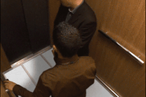 엘리베이터 몰카  ㅋㅋ